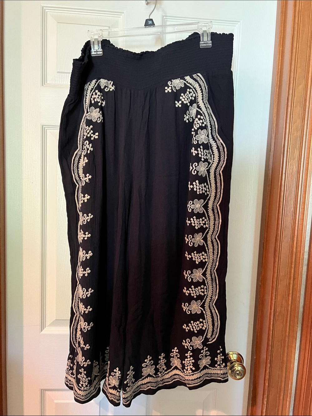 Sundance Black Wide leg Capri pants with Cream Embroidery